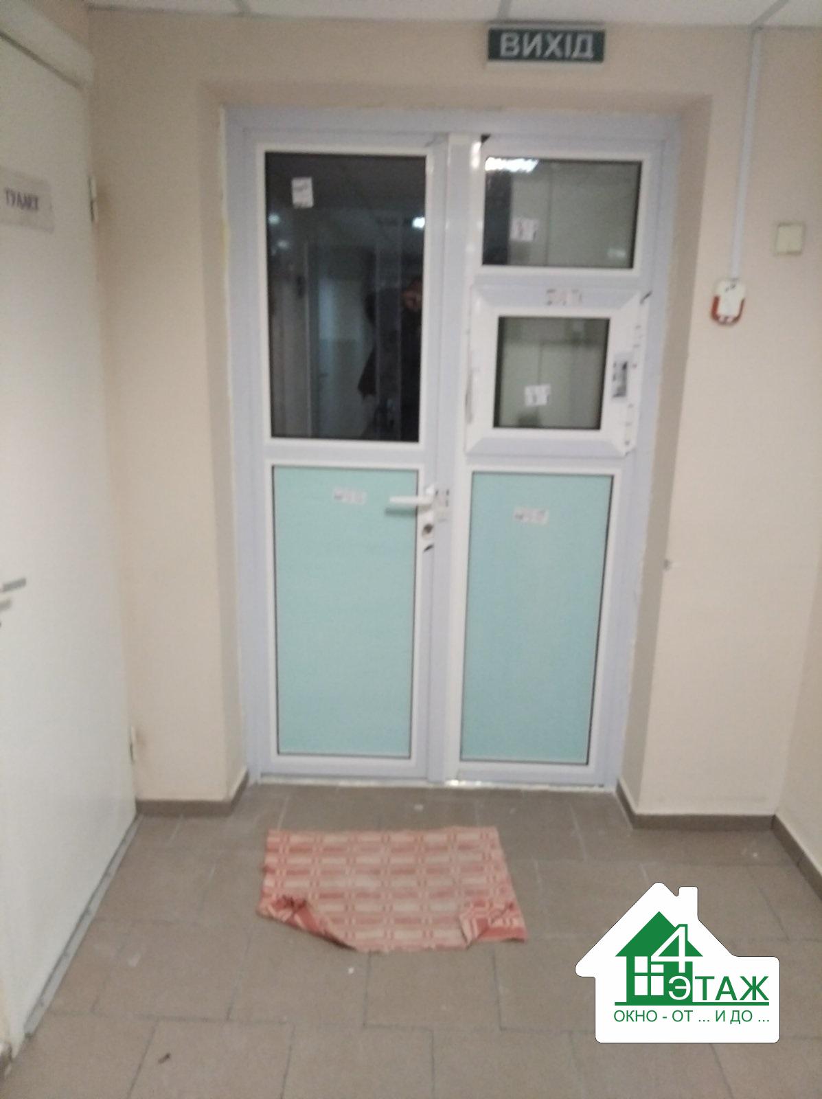 Алюминиевые двери Киев ул. Черновола Вячеслава фото 4ETAG®